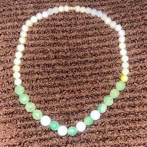 White and Green Agate Beaded Necklace